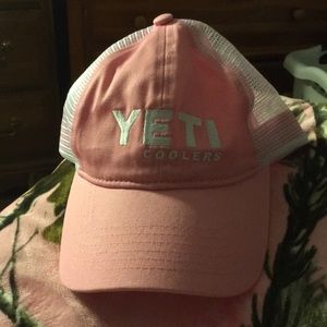 Yeti hat